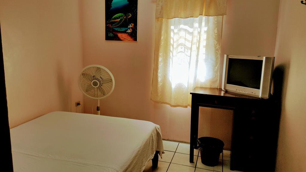 Sea Breeze Guest House Cidade de Belize Exterior foto